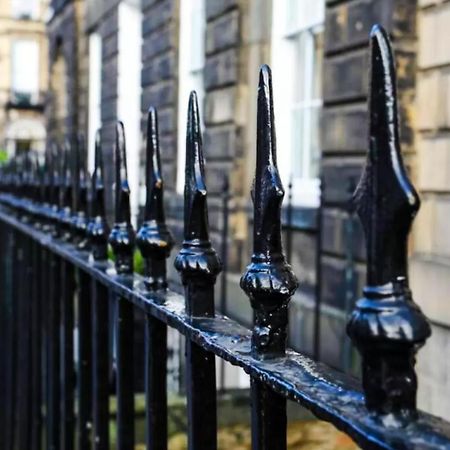 Ultra Modern, Stylish Apartment Next To Princes St 에든버러 외부 사진