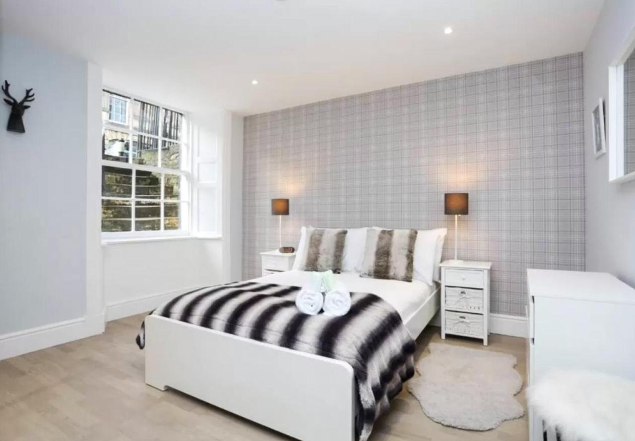 Ultra Modern, Stylish Apartment Next To Princes St 에든버러 외부 사진